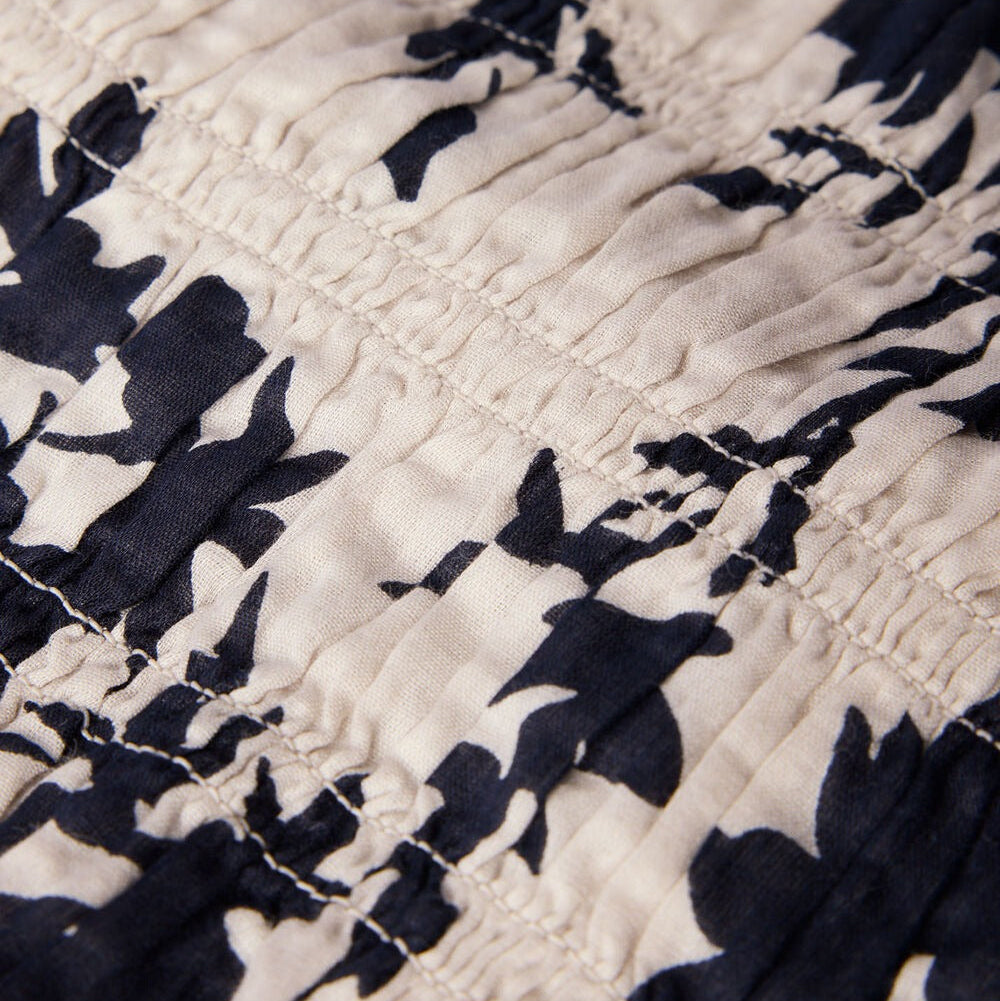 Top met bloemenprint en plooien