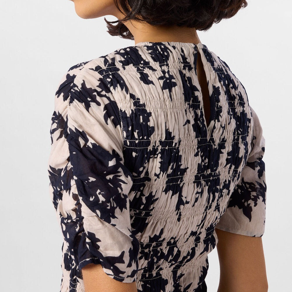 Top met bloemenprint en plooien