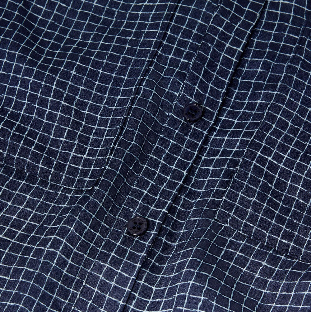 Marineblauwe doorschijnende T-shirt met ruitjesprint